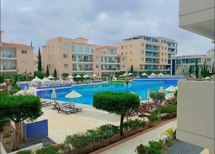 Elysia Park Grand & Wellness Up To 7 Guests