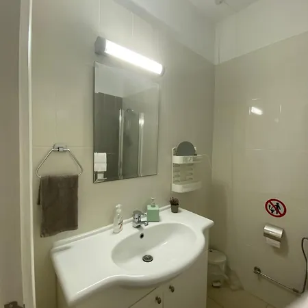 Elysia Park 2 Bedroom And Garden דירה *