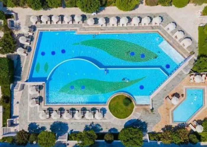 Elysia Park Grand & Wellness Up To 7 Guests * Paphos