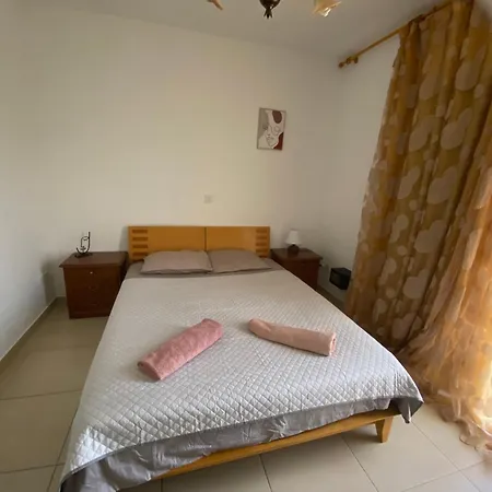 Appartamento Elysia Park 2 Bedroom And Garden *